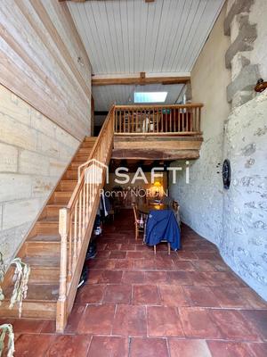 Maison - 180 m² - 7 pièces