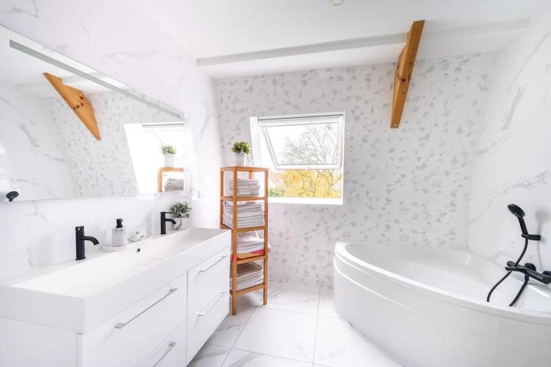 Maison - 168 m² - 8 pièces