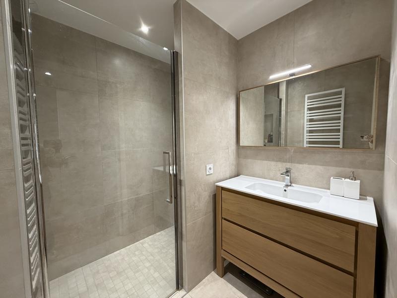 Maison - 352 m² - 8 pièces