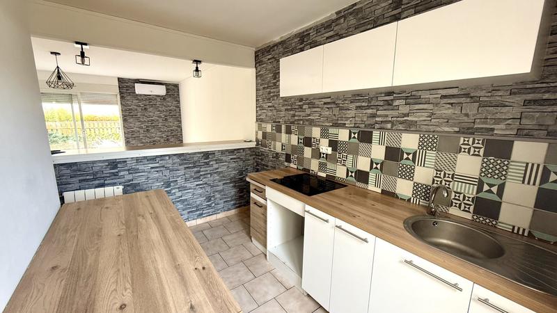 Maison - 92 m² - 5 pièces