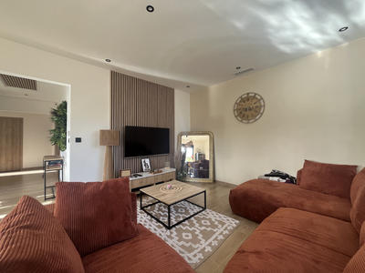 Maison - 137 m² - 7 pièces