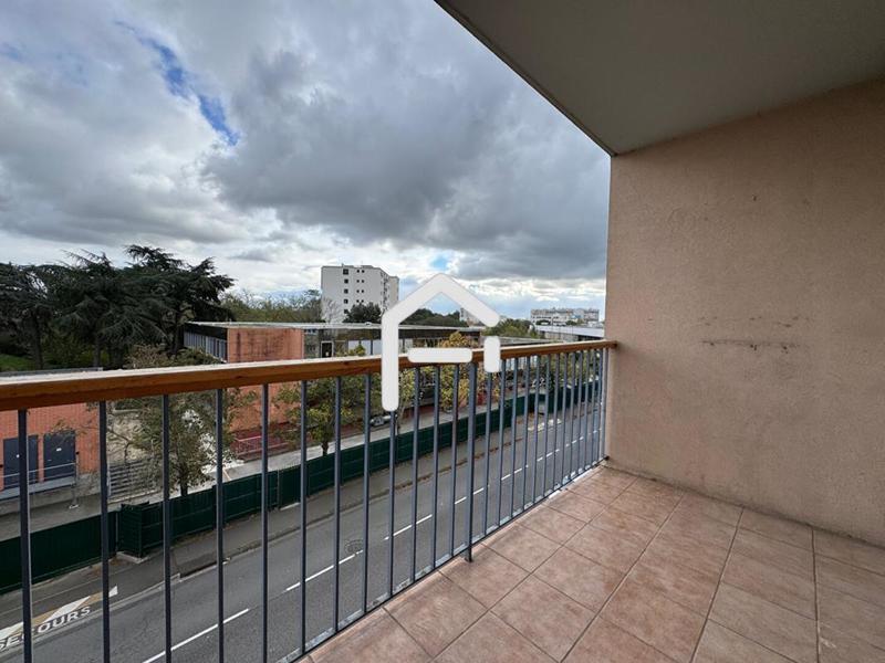 Appartement - 100 m² - 5 pièces