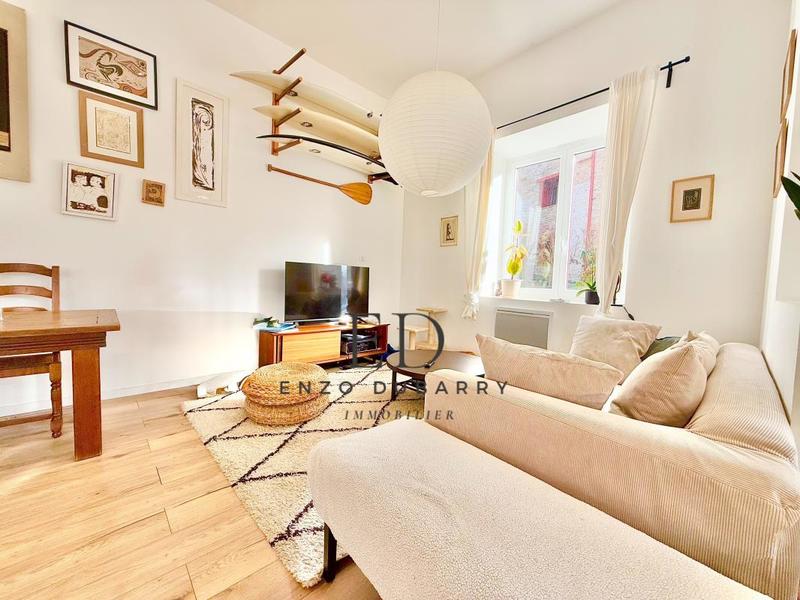 Appartement - 80 m² - 3 pièces