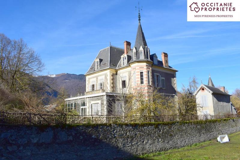 Château - 480 m² - 21 pièces