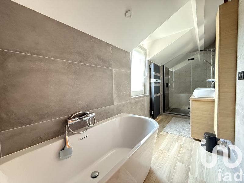 Maison - 158 m² - 6 pièces