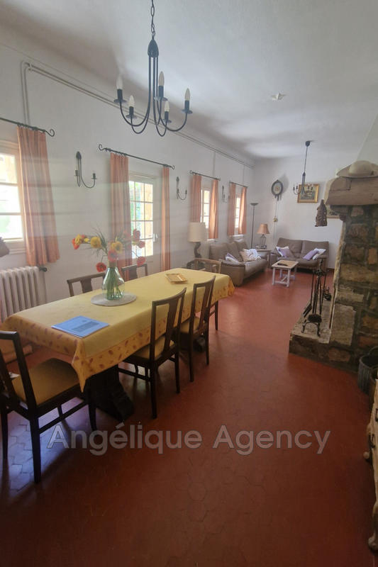 Maison - 191 m² - 6 pièces