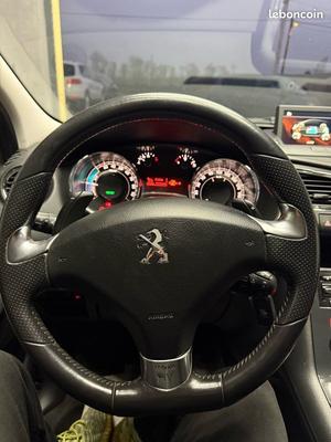 Peugeot 3008 HYbrid4 Ph2