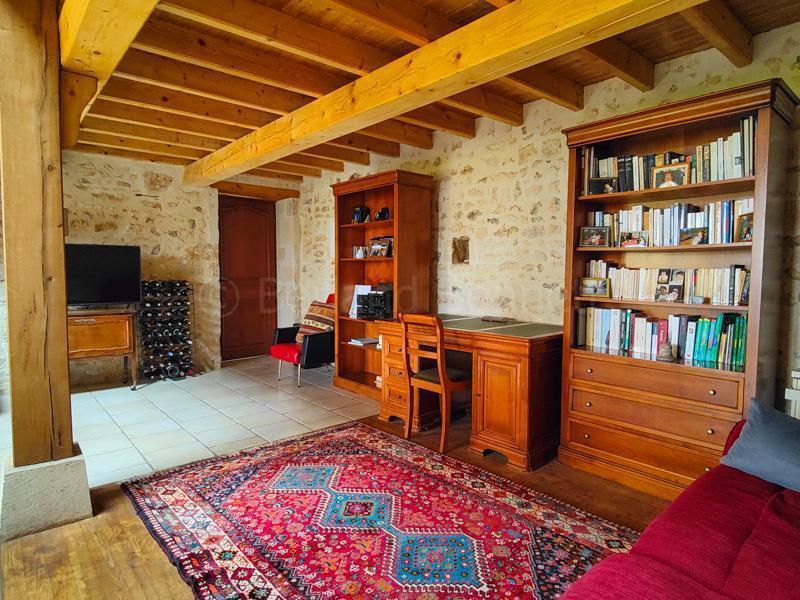 Maison en pierre - 126 m² - 4 pièces