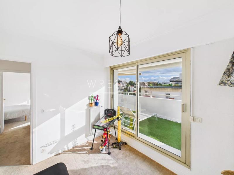 Appartement - 80 m² - 4 pièces