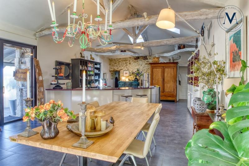 Haras - 340 m² - 6 pièces