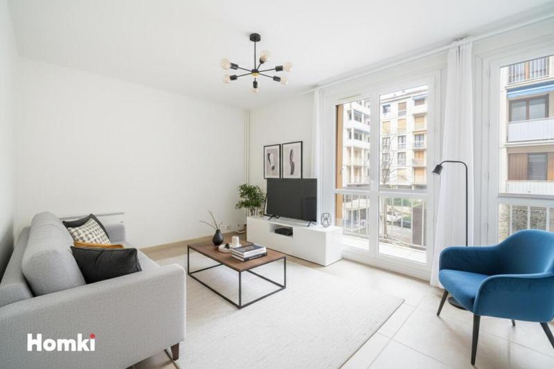 Studio - 28 m² - 2 pièces