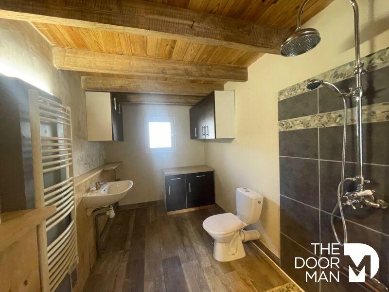 Maison en pierre - 246 m² - 10 pièces