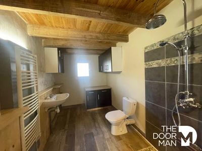 Maison en pierre - 246 m² - 10 pièces