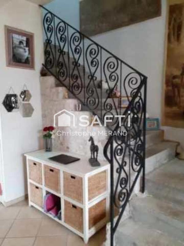 Maison - 202 m² - 8 pièces