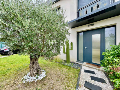 Maison - 188 m² - 5 pièces