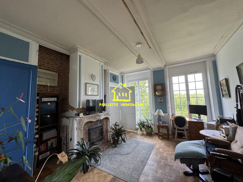 Maison - 297 m² - 9 pièces