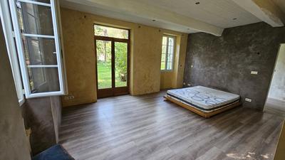 Maison - 180 m² - 5 pièces