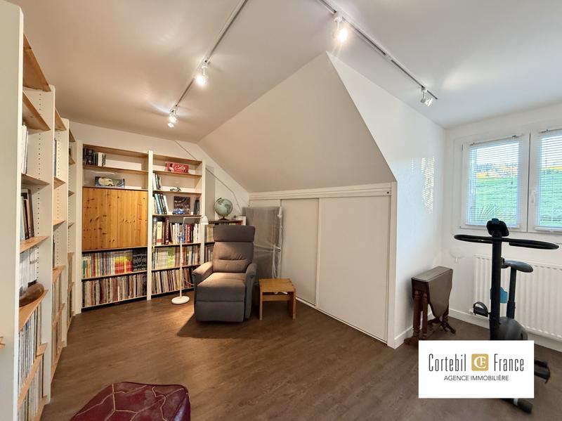 Villa - 214 m² - 7 pièces