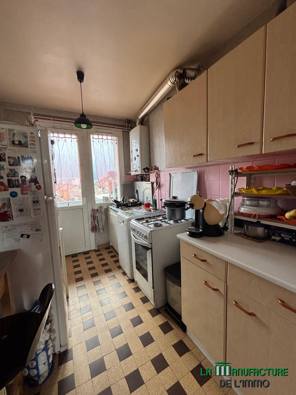 Appartement - 60 m² - 4 pièces