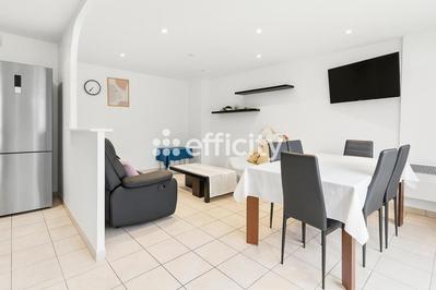 Appartement - 82 m² - 4 pièces