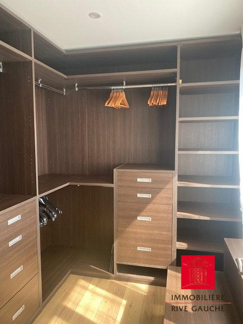 Appartement - 111 m² - 5 pièces