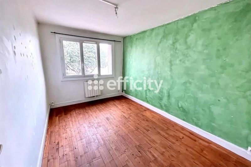 Appartement - 65 m² - 4 pièces