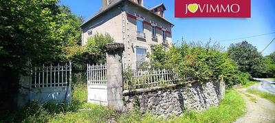 Maison - 179 m² - 10 pièces