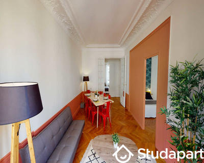 Chambre - 190 m² - 1 pièce