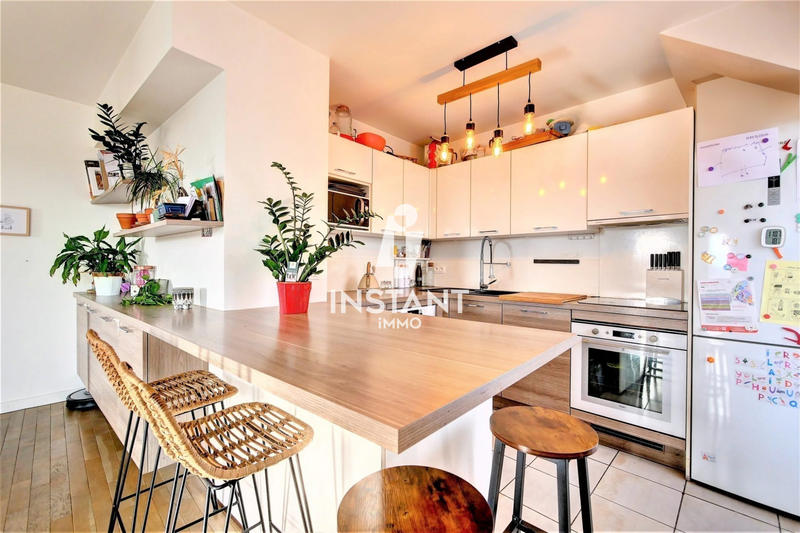 Appartement - 64 m² - 3 pièces