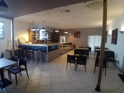 Local commercial - 320 m² - 4 pièces