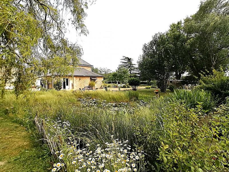 Maison - 290 m² - 8 pièces