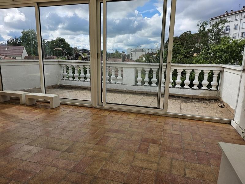 Maison - 85 m² - 5 pièces