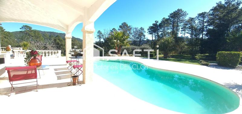 Villa - 202 m² - 7 pièces