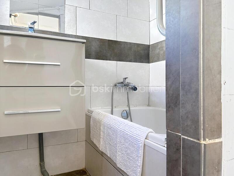 Maison de ville - 76 m² - 3 pièces