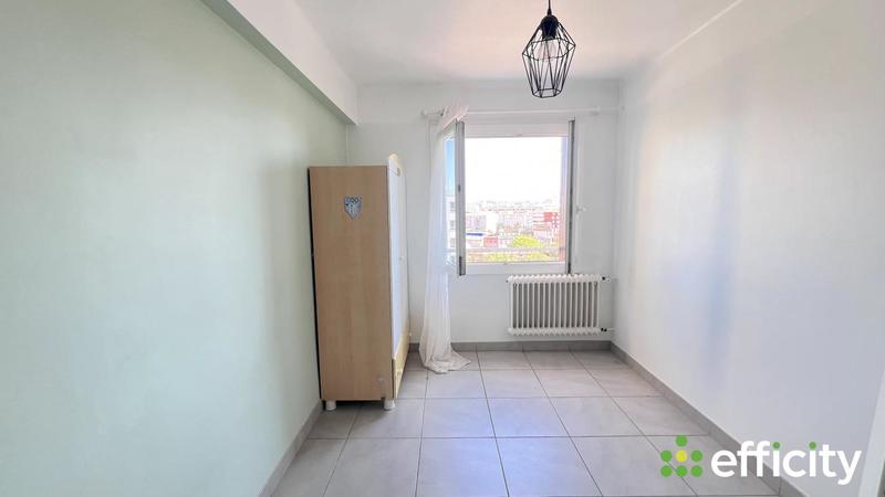 Appartement - 70 m² - 4 pièces