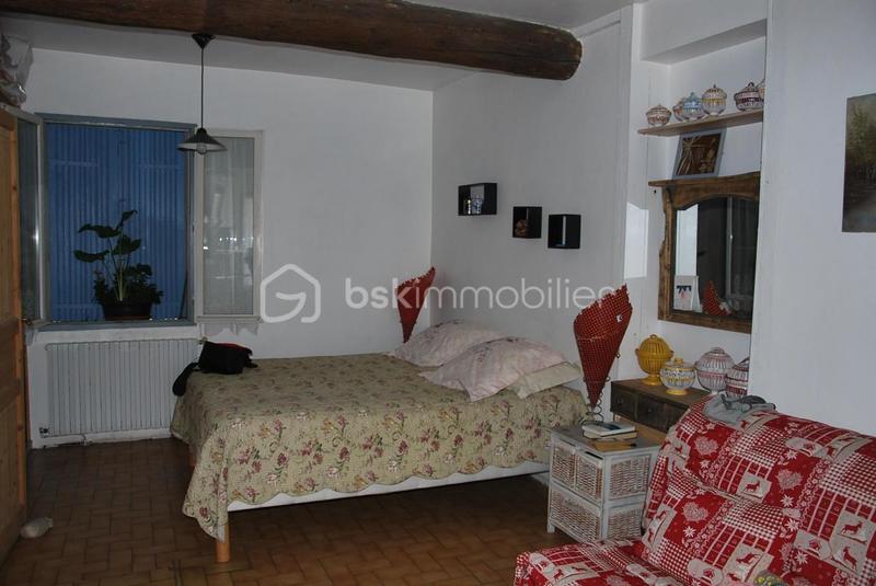 Maison - 224 m² - 7 pièces