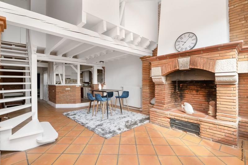 Maison - 210 m² - 5 pièces