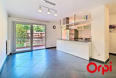 Appartement - 74 m² - 3 pièces