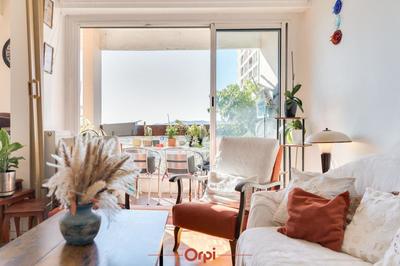 Appartement - 90 m² - 4 pièces