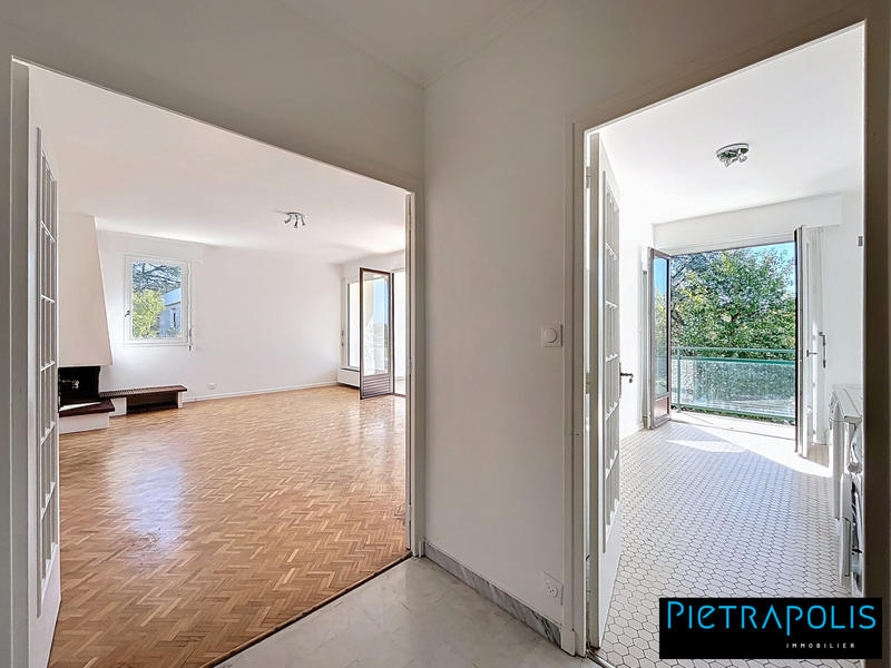 Appartement - 110 m² - 5 pièces