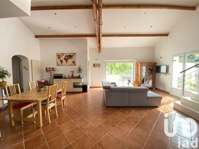 Maison - 143 m² - 6 pièces