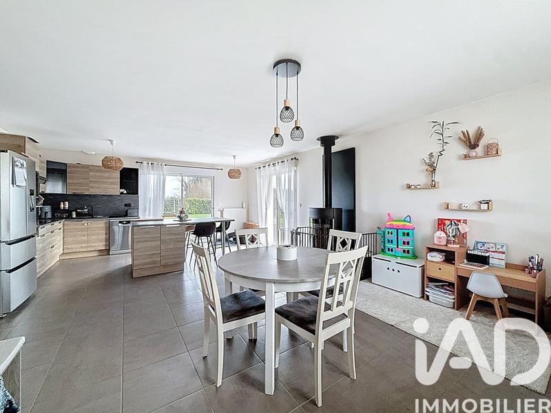 Maison - 96 m² - 4 pièces