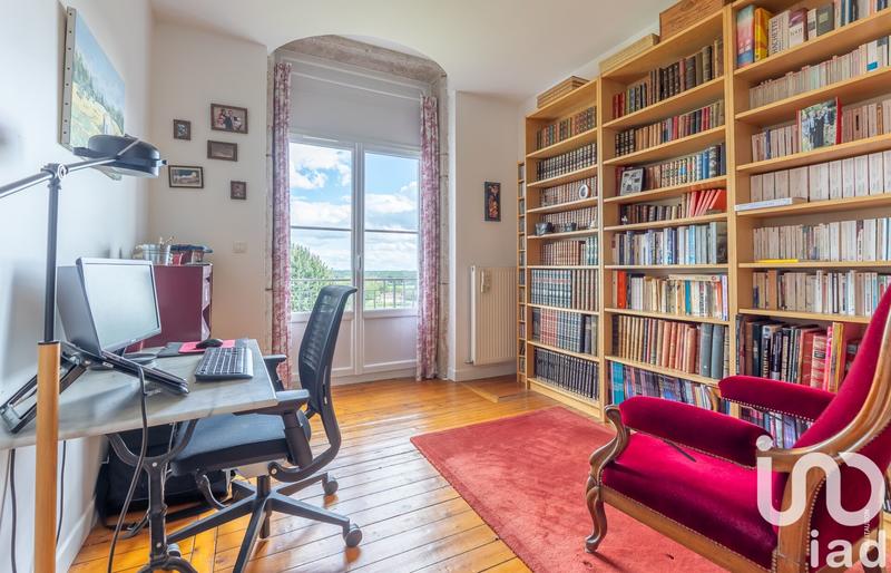 Maison - 234 m² - 7 pièces