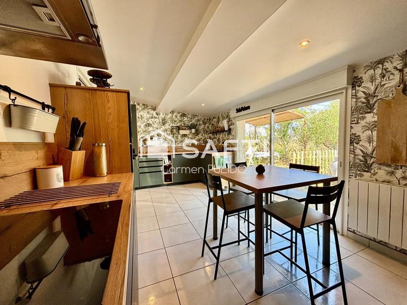 Maison - 260 m² - 7 pièces