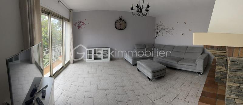 Villa - 181 m² - 8 pièces