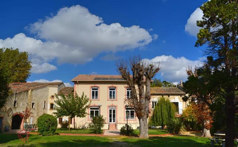 Maison de maîtres - 530 m² - 19 pièces