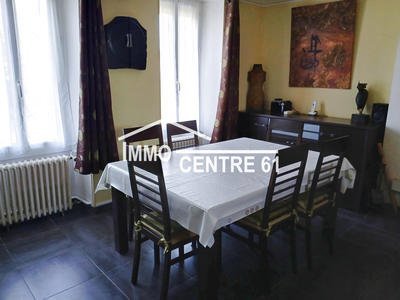 Maison - 185 m² - 6 pièces