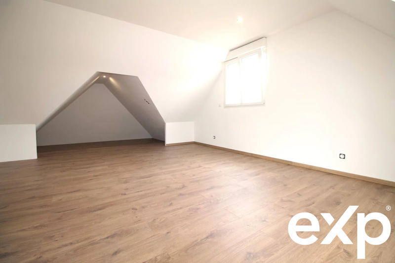 Maison - 147 m² - 6 pièces