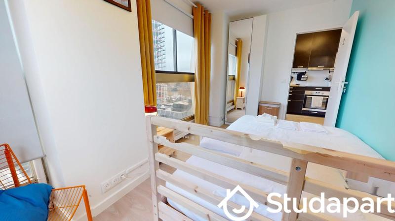 Chambre - 9 m² - 1 pièce