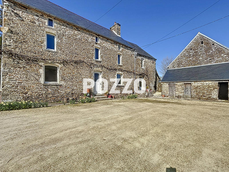 Maison - 192 m² - 9 pièces